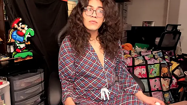 ShinyCherub online show from 11/18/25, 01:54