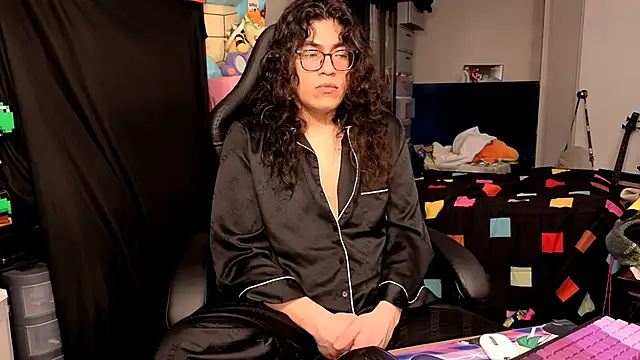 ShinyCherub online show from 11/29/25, 06:30