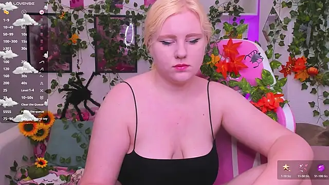 art lovee online show from 10/22/25, 02:22