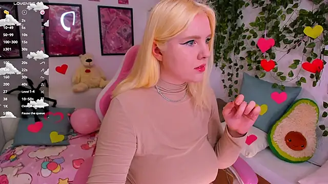 art lovee online show from 02/18/26, 01:25