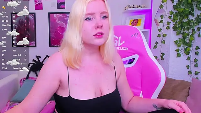 art lovee online show from 11/08/25, 01:09