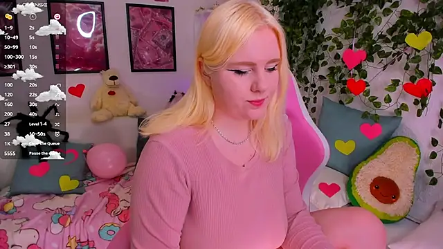 art lovee online show from 02/15/26, 01:39