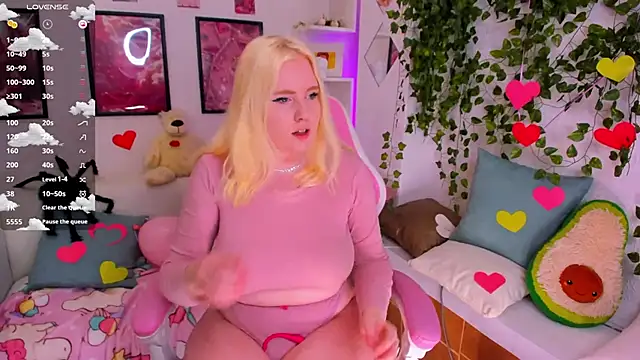 art lovee online show from 02/17/26, 01:25