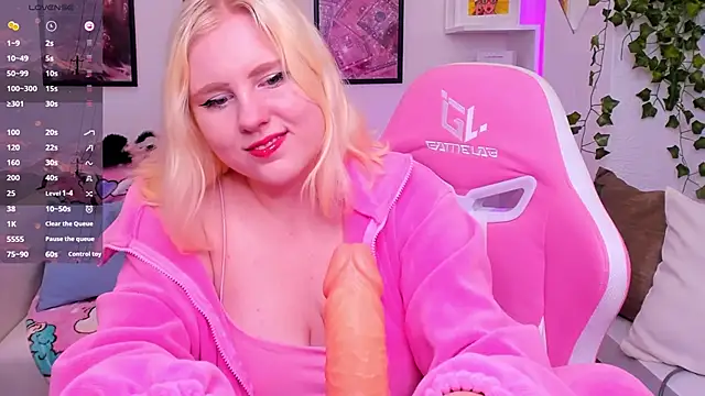 art lovee online show from 09/27/25, 01:23