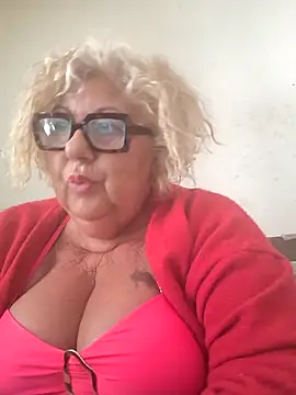 Snapshot of Merilulla chatting on 05/02/26, 11:15 Merilulla online show from 05/02/26, 11:15