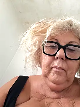 Merilulla online show from 10/10/25, 01:45