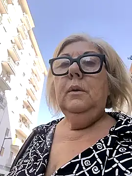 Merilulla online show from 10/18/25, 12:29