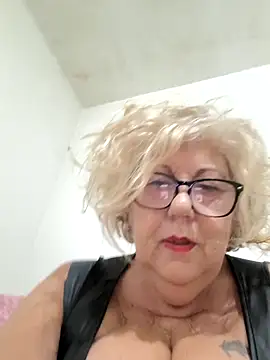 Merilulla online show from 11/23/25, 03:33