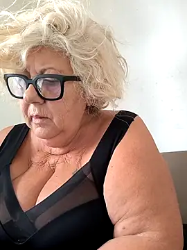 Merilulla online show from 09/09/25, 01:53