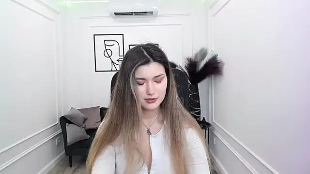 Snapshot of AnneTLi chatting on 09/25/25, 03:23 AnneTLi online show from 09/25/25, 03:23