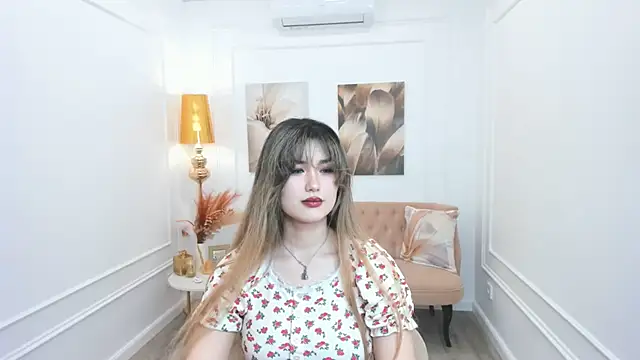 AnneTLi online show from 05/03/26, 07:28