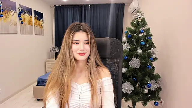 Snapshot of AnneTLi chatting on 12/30/24, 06:42 AnneTLi online show from 12/30/24, 06:42