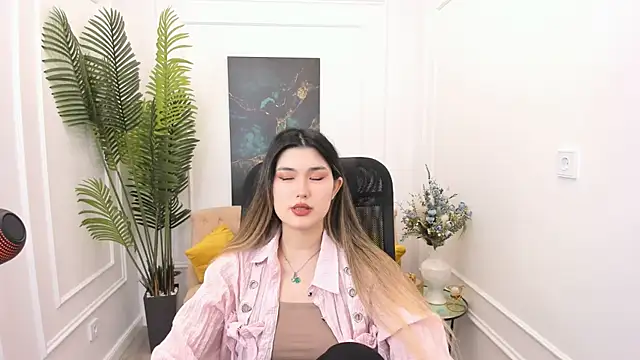 Snapshot of AnneTLi chatting on 01/18/26, 03:21 AnneTLi online show from 01/18/26, 03:21