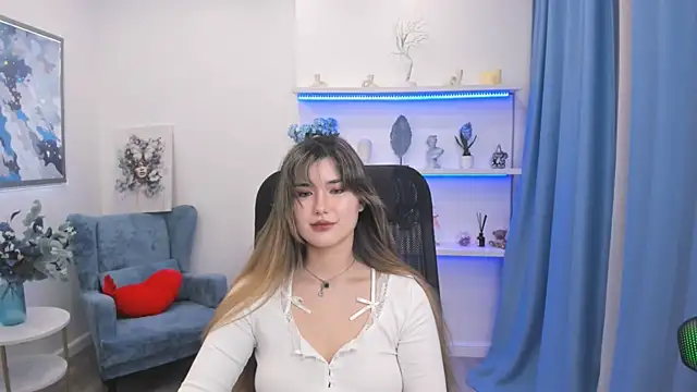 AnneTLi online show from 04/11/26, 07:56