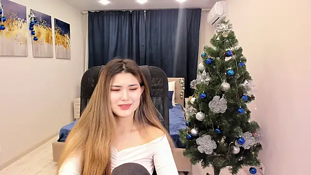 Snapshot of AnneTLi chatting on 12/30/24, 09:48 AnneTLi online show from 12/30/24, 09:48