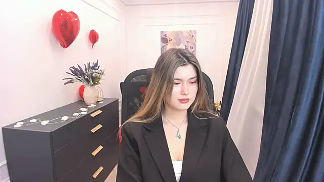 Snapshot of AnneTLi chatting on 02/15/26, 03:51 AnneTLi online show from 02/15/26, 03:51