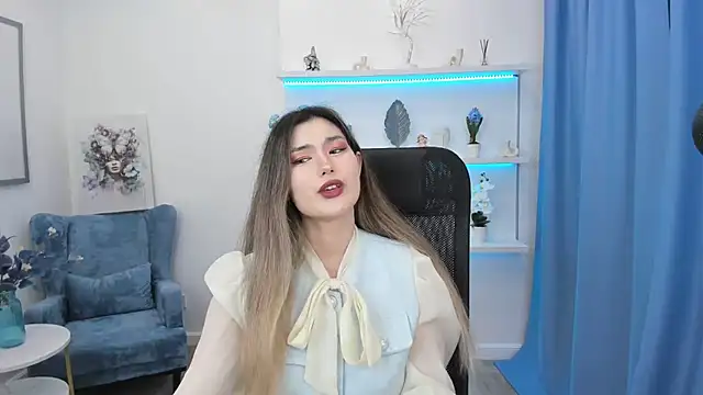 Snapshot of AnneTLi chatting on 09/23/25, 08:16 AnneTLi online show from 09/23/25, 08:16