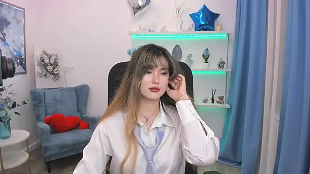 AnneTLi online show from 04/22/26, 07:20