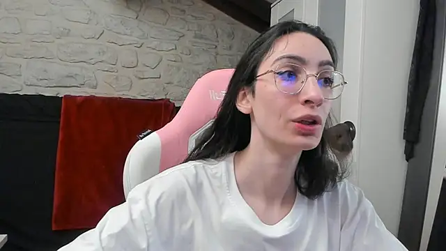 Mayala   online show from 04/11/26, 06:44