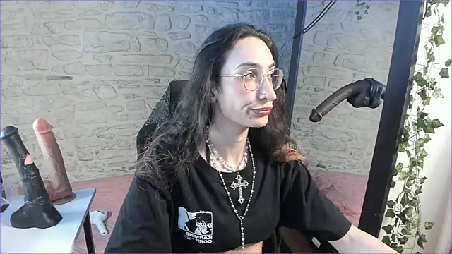 Mayala   online show from 11/08/25, 10:46