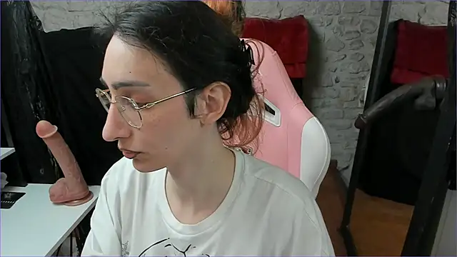 Mayala   online show from 03/28/26, 10:11