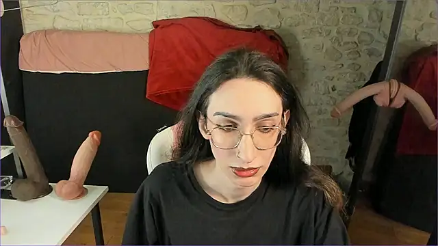 Mayala   online show from 03/06/26, 06:36