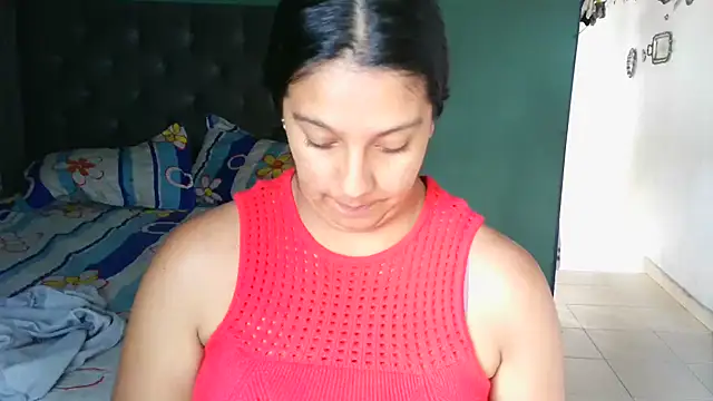 almaswan1 online show from 12/15/25, 05:52