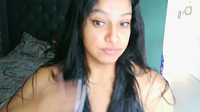 almaswan1 online show from 12/22/25, 03:34