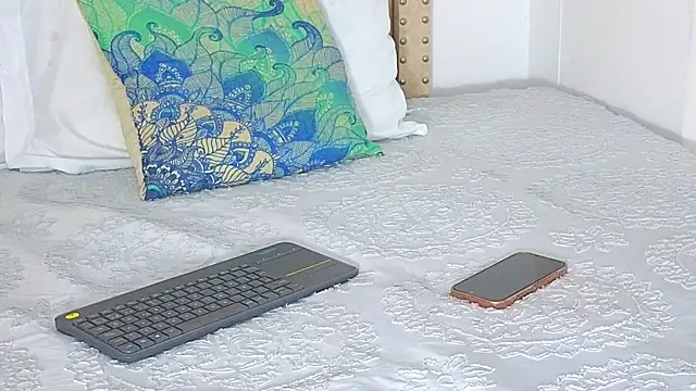 KeryHillson online show from 10/28/25, 11:53