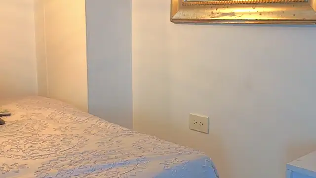 KeryHillson online show from 11/27/25, 11:54