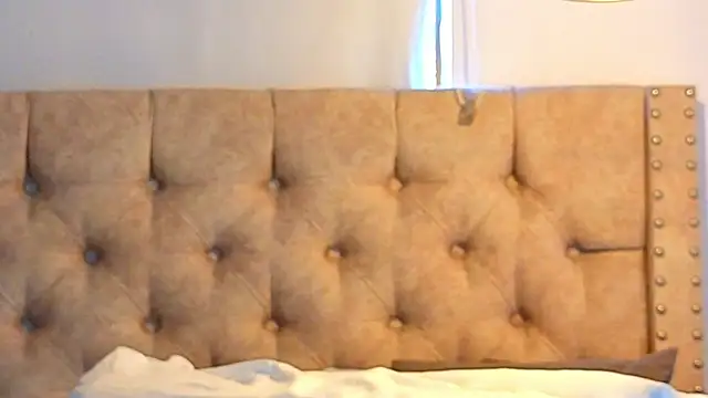 KeryHillson online show from 03/10/26, 01:26