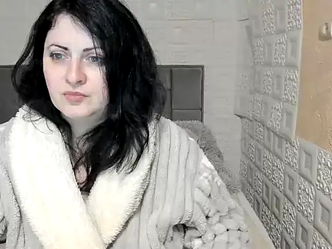 Lillian2 online show from 02/27/25, 03:29