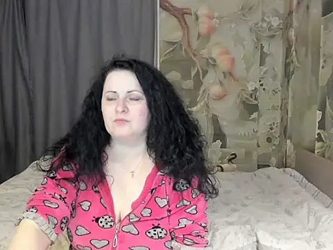 Lillian2 online show from 03/29/26, 06:42