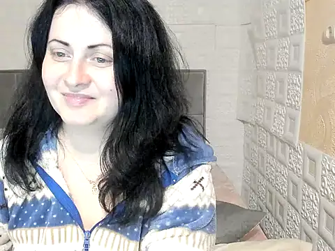 Lillian2 online show from 03/11/25, 04:08