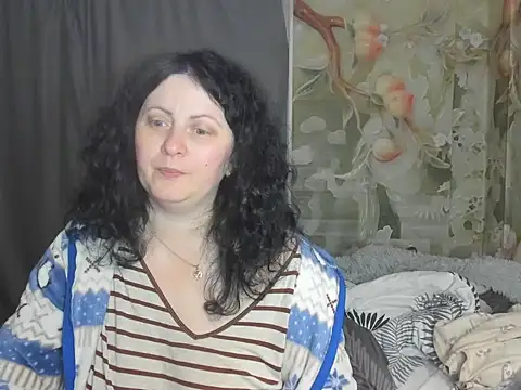 Lillian2 online show from 10/30/25, 11:23