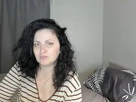 Lillian2 online show from 09/26/25, 07:43