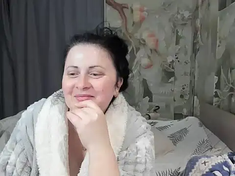 Lillian2 online show from 04/01/26, 06:38