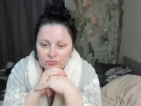 Lillian2 online show from 05/16/26, 11:53