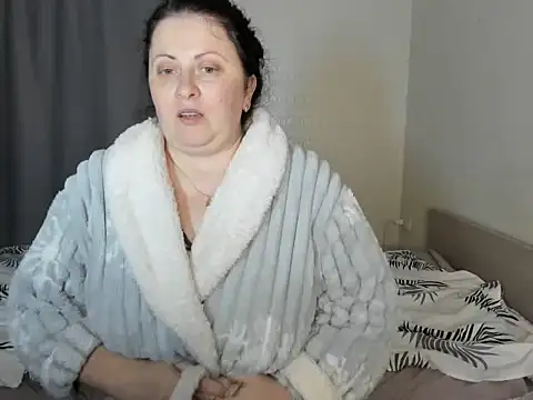 Lillian2 online show from 09/24/25, 10:05