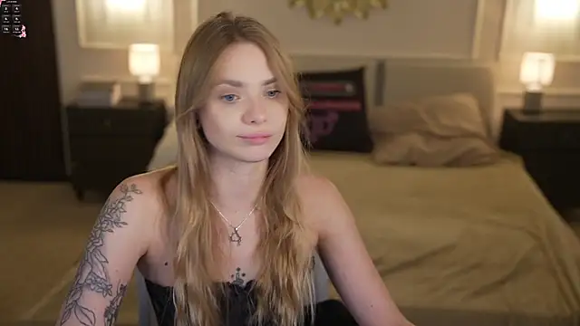 Snapshot of Angy_Netal chatting on 11/12/25, 03:16 Angy Netal online show from 11/12/25, 03:16