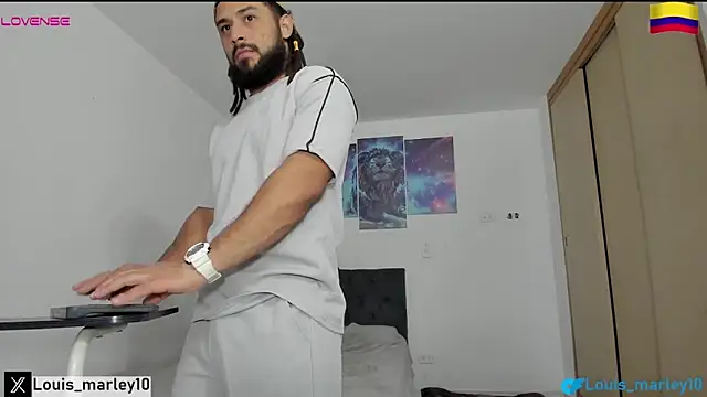 Snapshot of Louis_marley__ chatting on 02/01/26, 01:26 Louis marley online show from 02/01/26, 01:26