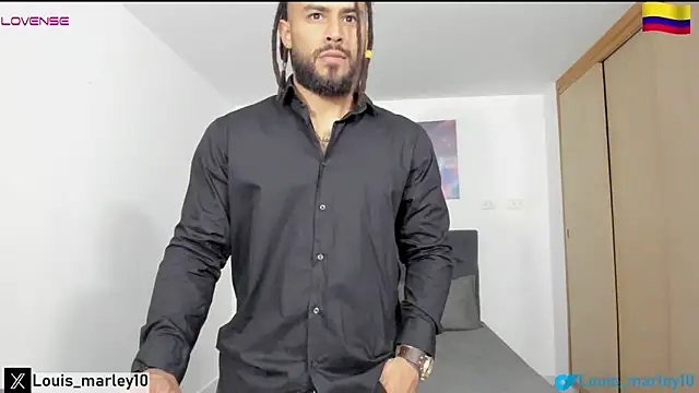 Snapshot of Louis_marley__ chatting on 02/15/25, 01:31 Louis marley online show from 02/15/25, 01:31