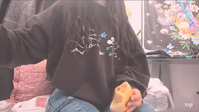 MYFAVOURITESTRAGER online show from 02/26/26, 04:18