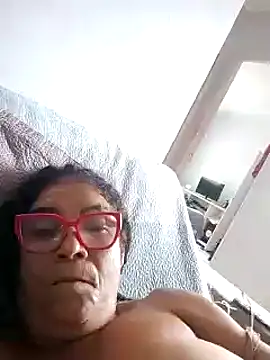 Snapshot of Delicy1 chatting on 01/16/25, 12:52 Delicy1 online show from 01/16/25, 12:52