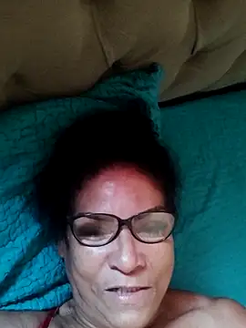 Snapshot of Delicy1 chatting on 10/26/25, 11:10 Delicy1 online show from 10/26/25, 11:10
