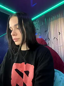 Queen of pain online show from 10/25/25, 09:30