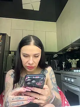 Queen of pain online show from 05/25/26, 07:40