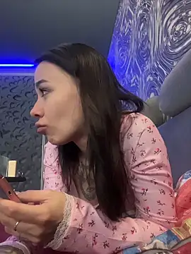 Queen of pain online show from 12/21/25, 07:10