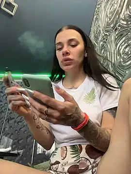 Queen of pain online show from 02/06/26, 07:04