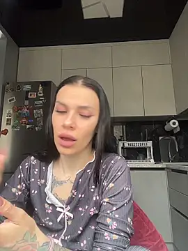 Queen of pain online show from 03/21/26, 07:09